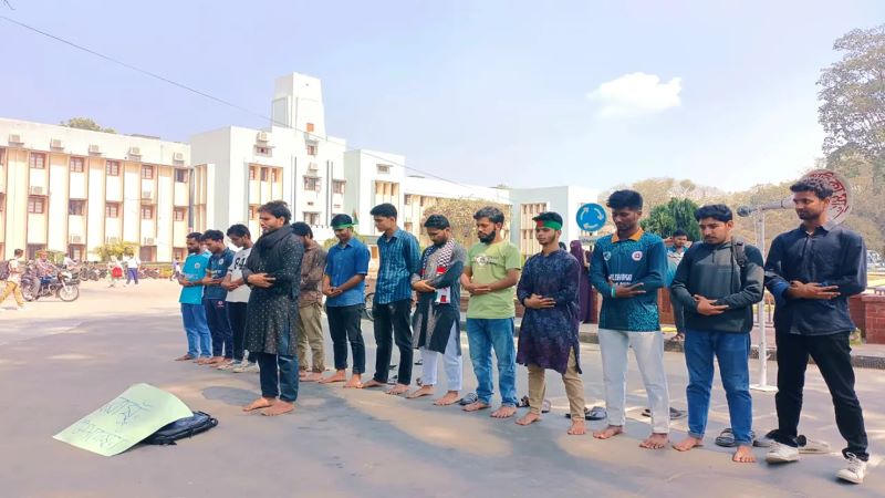 রাবিতে স্বরাষ্ট্র উপদেষ্টার ‘প্রতীকী জানাজা’